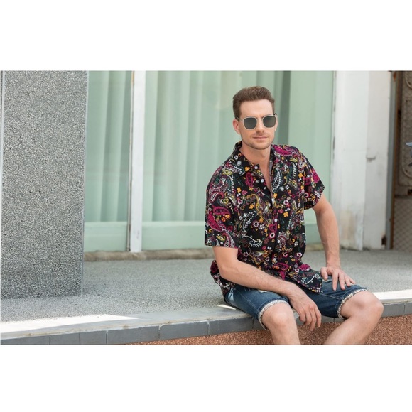 Men’s Retro 70s Paisley Short Sleeve Button Down - Picture 6 of 8